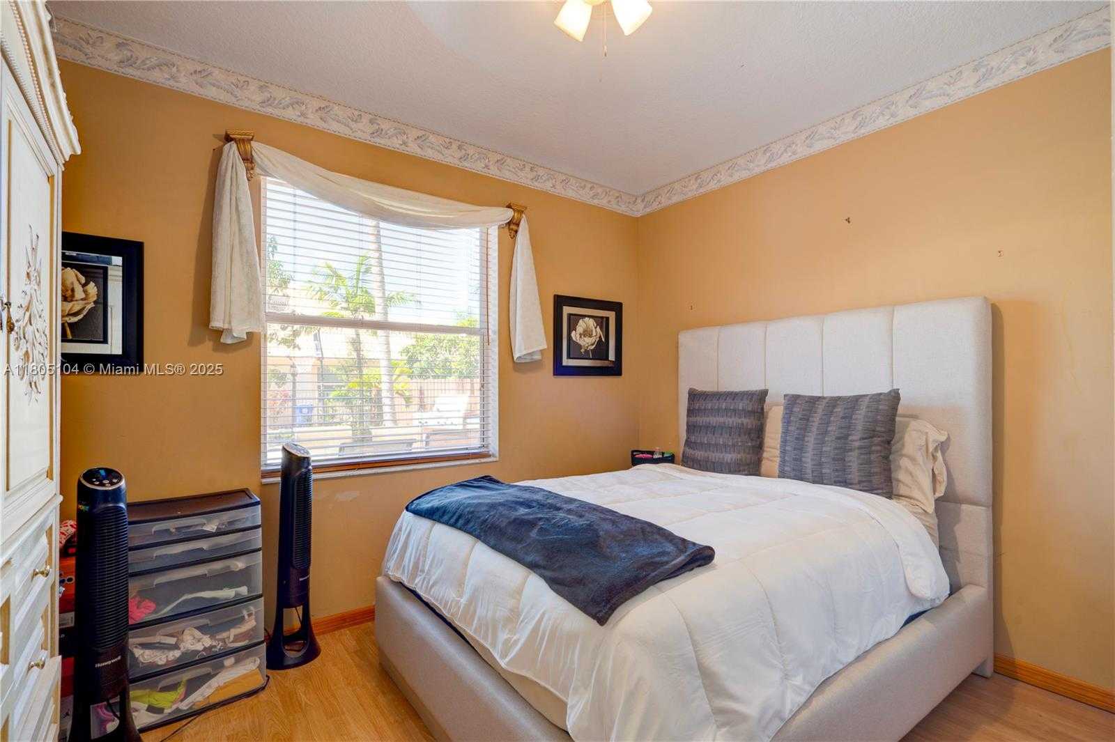 Small Image of 16372 SEGOVIA CIR N, Pembroke Pines Number 61