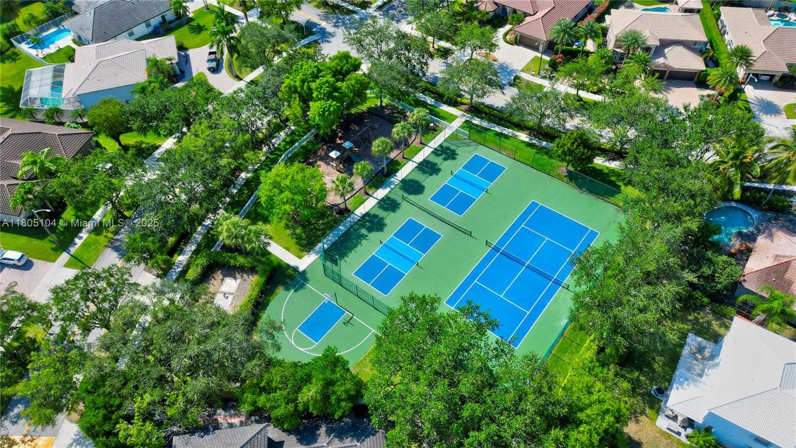 Small Image of 16372 SEGOVIA CIR N, Pembroke Pines Number 7