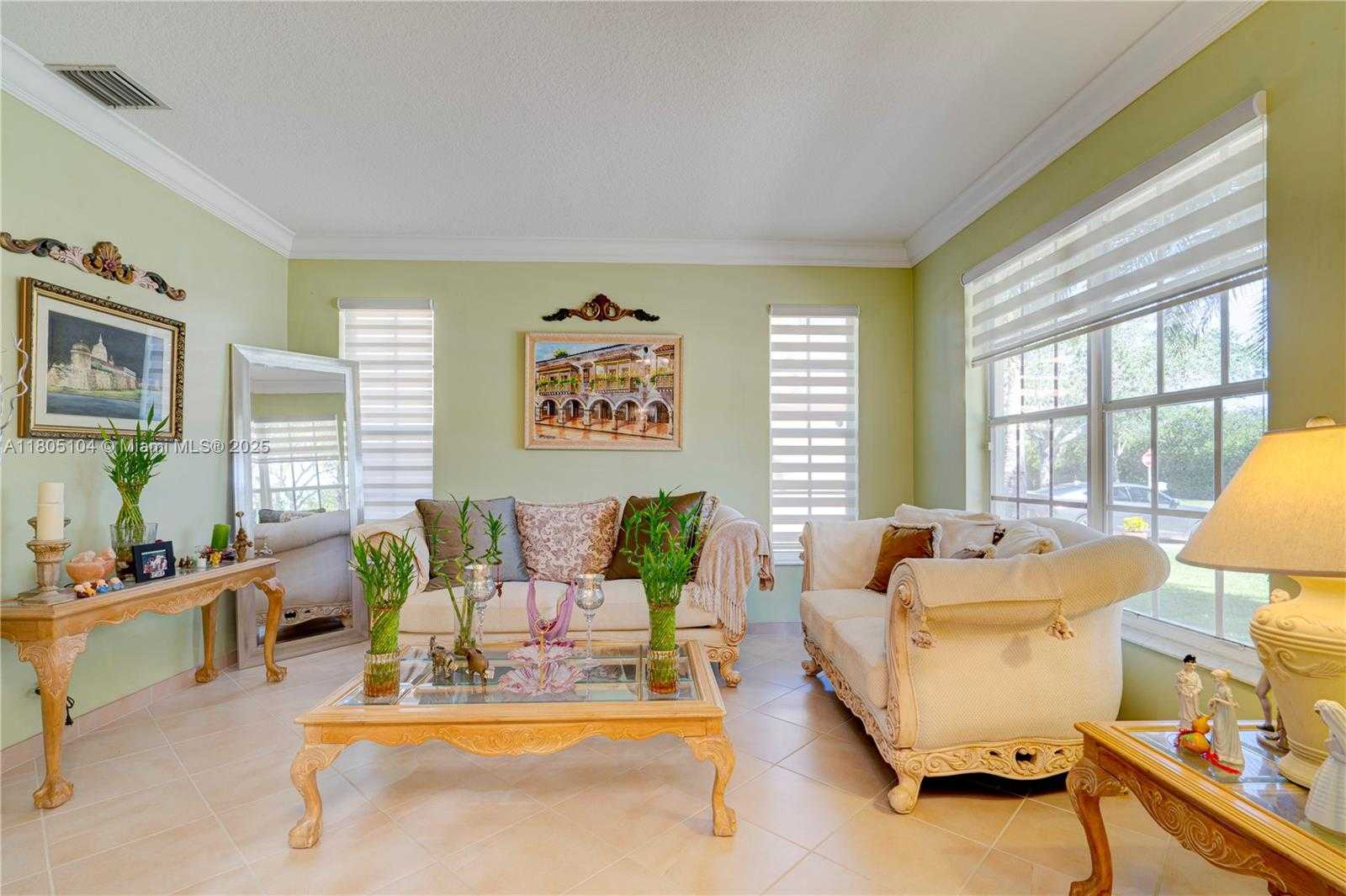 Small Image of 16372 SEGOVIA CIR N, Pembroke Pines Number 74