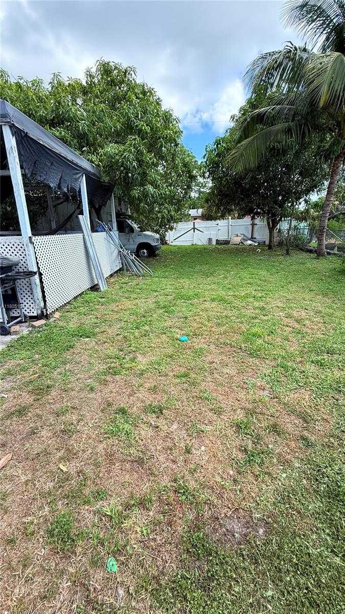 Small Image of 2215 COOLIDGE ST, Hollywood Number 16