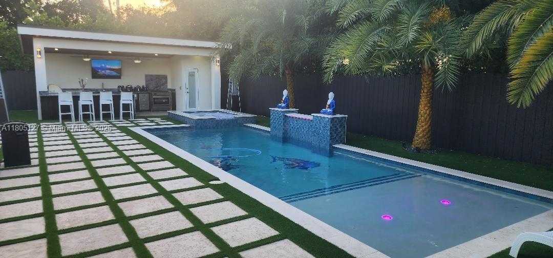 Small Image of 155 WEST 60TH ST, Hialeah Number 20