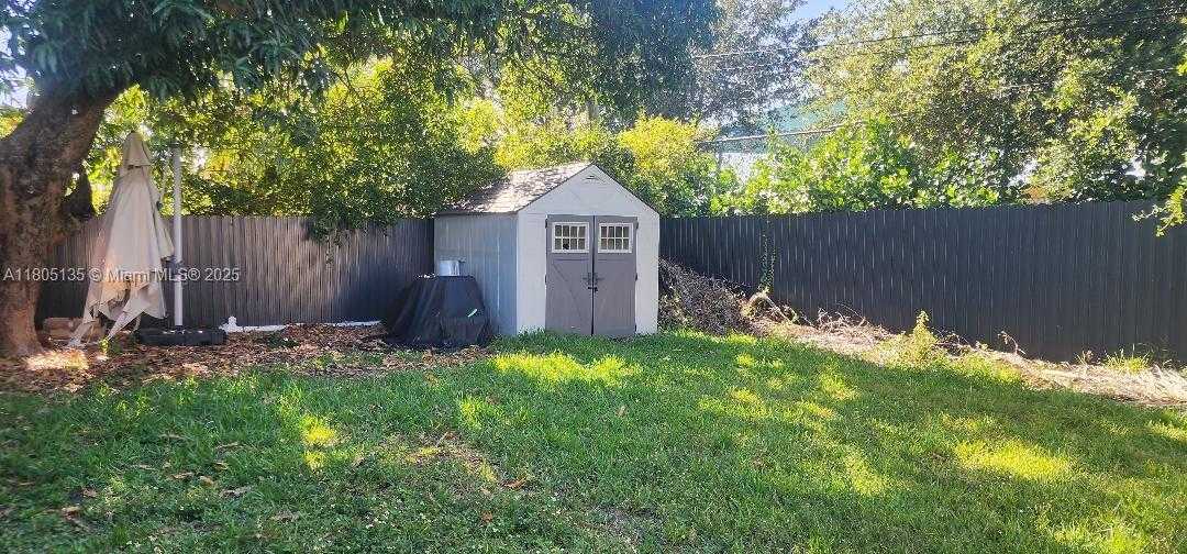 Small Image of 165 WEST 60TH ST, Hialeah Number 9
