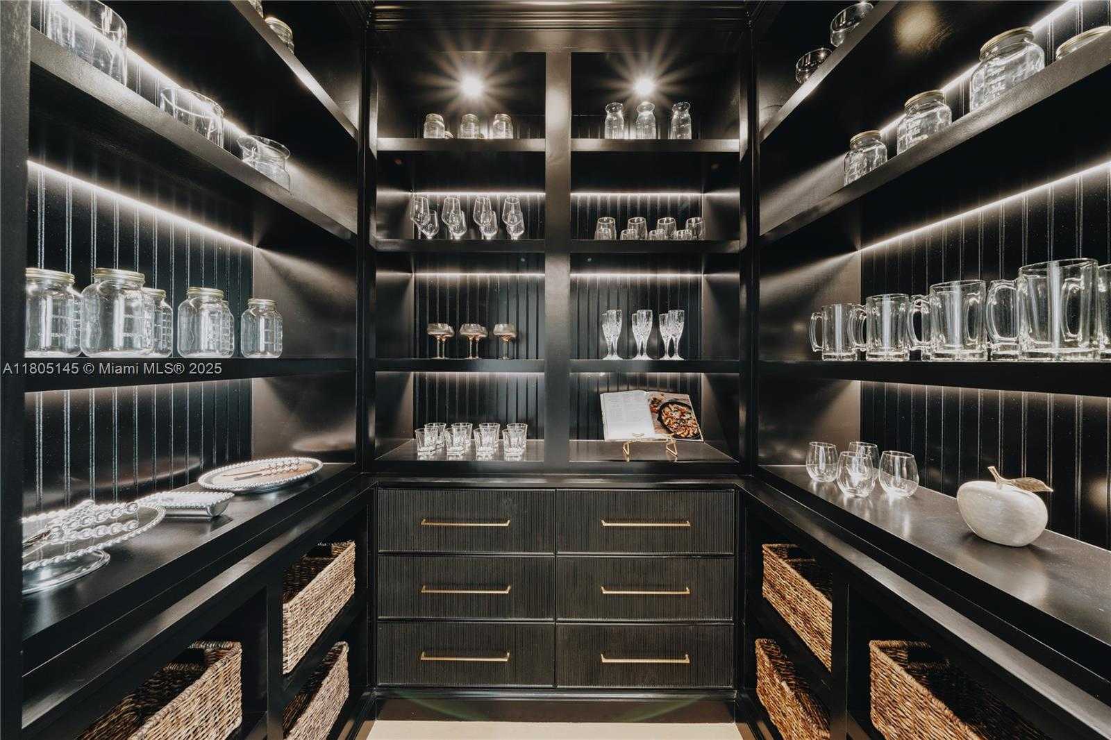 Small Image of 549 NORTH EAST 59TH ST, Miami Number 17