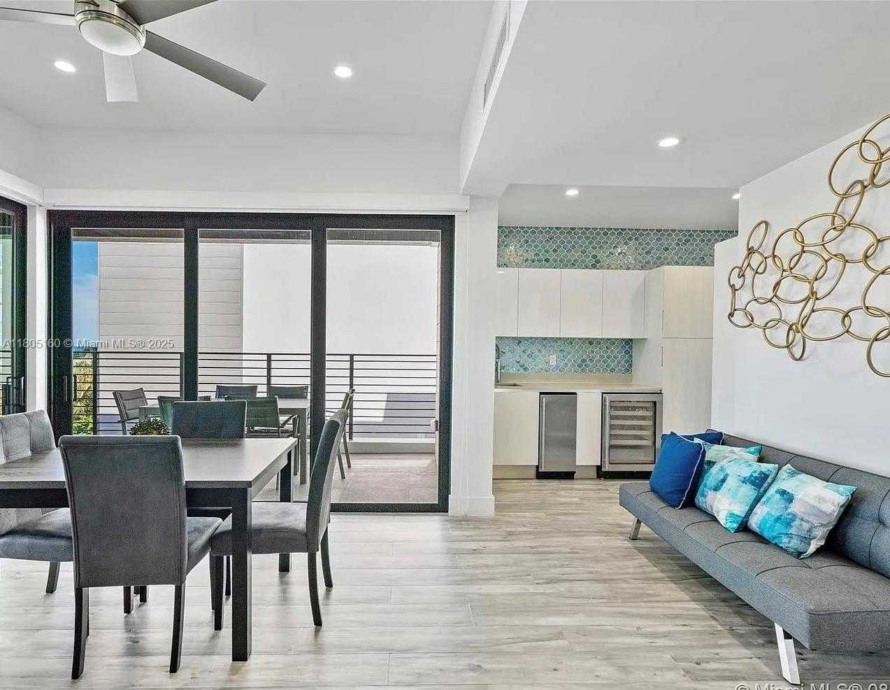 Small Image of 332 BALBOA ST, Hollywood Number 15