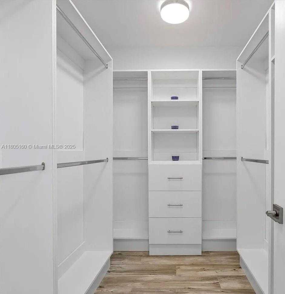 Small Image of 332 BALBOA ST, Hollywood Number 29