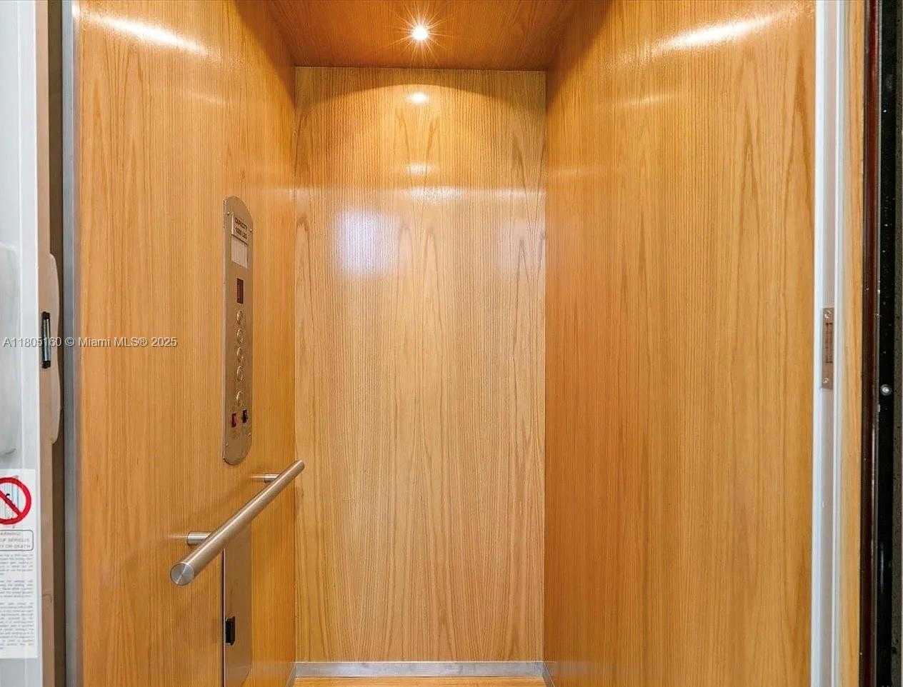 Small Image of 332 BALBOA ST, Hollywood Number 39