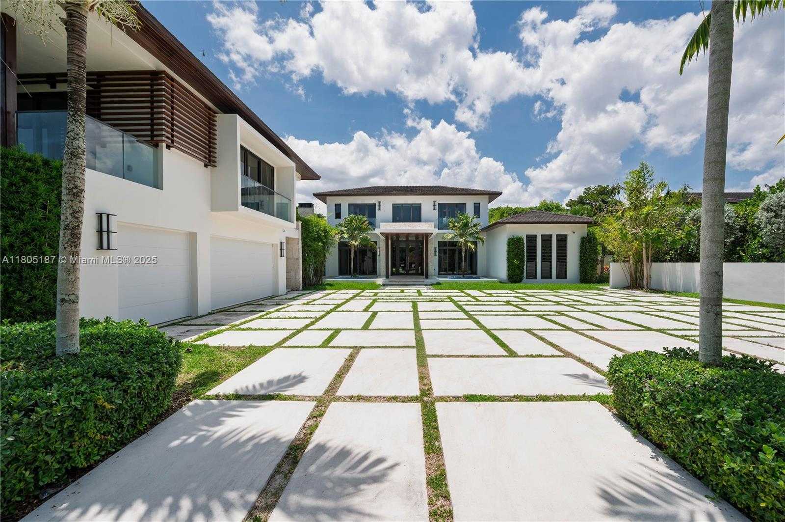 Small Image of 9000 SOUTH WEST 63RD CT, Pinecrest Number 3