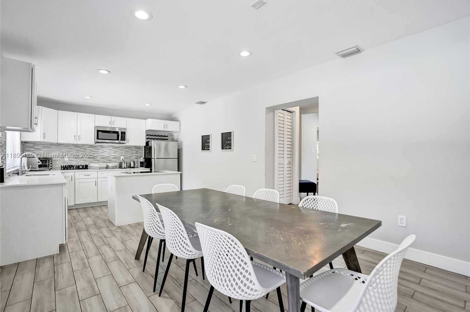 Small Image of 1313 NORTH EAST 15TH AVE, Fort Lauderdale Number 16