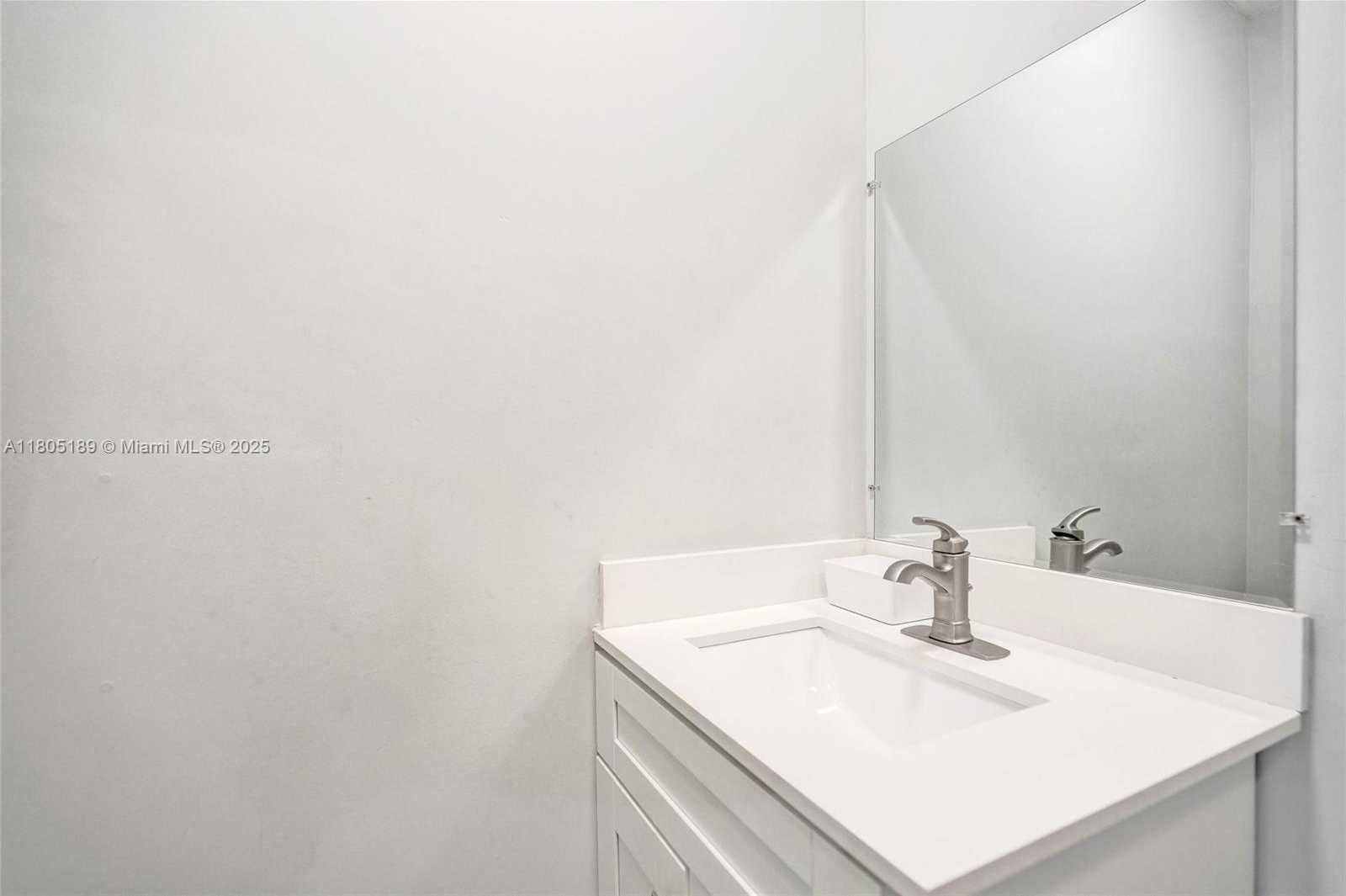 Small Image of 1313 NORTH EAST 15TH AVE, Fort Lauderdale Number 22