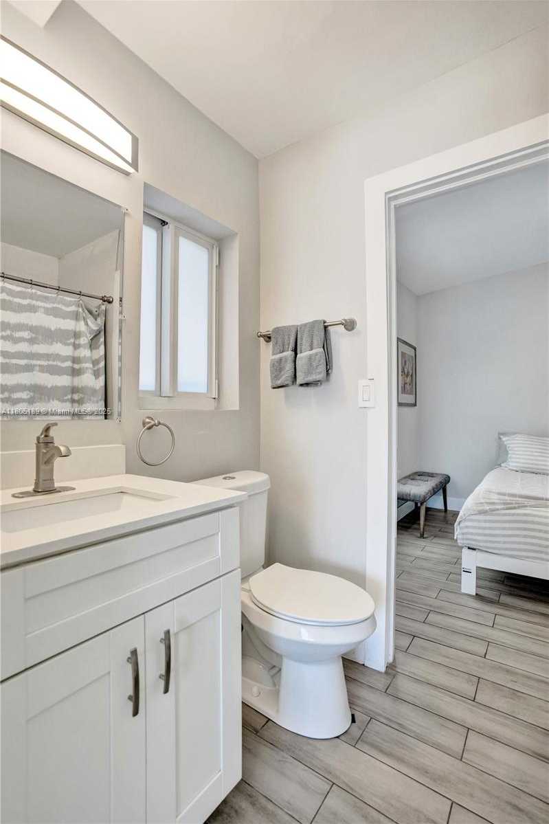 Small Image of 1313 NORTH EAST 15TH AVE, Fort Lauderdale Number 36