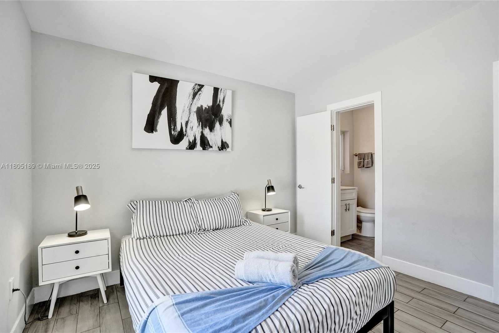 Small Image of 1313 NORTH EAST 15TH AVE, Fort Lauderdale Number 7