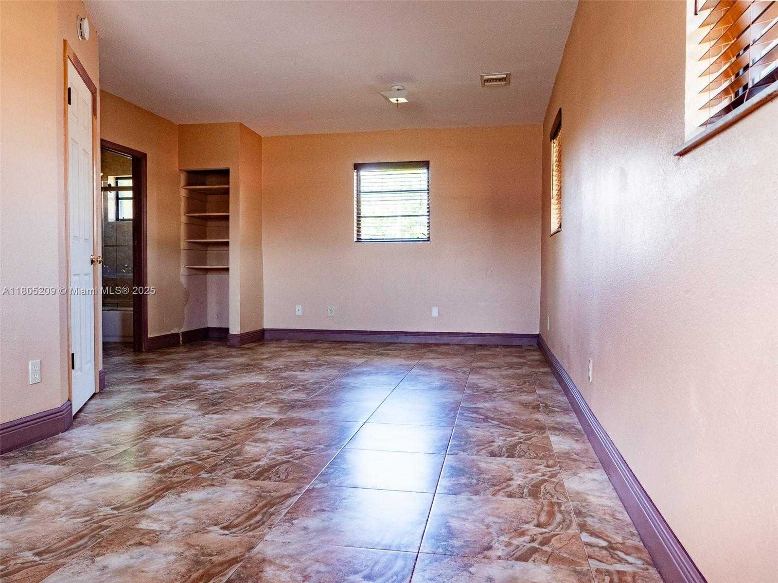 Small Image of 11800 SOUTH WEST 179TH TER, Miami Number 11