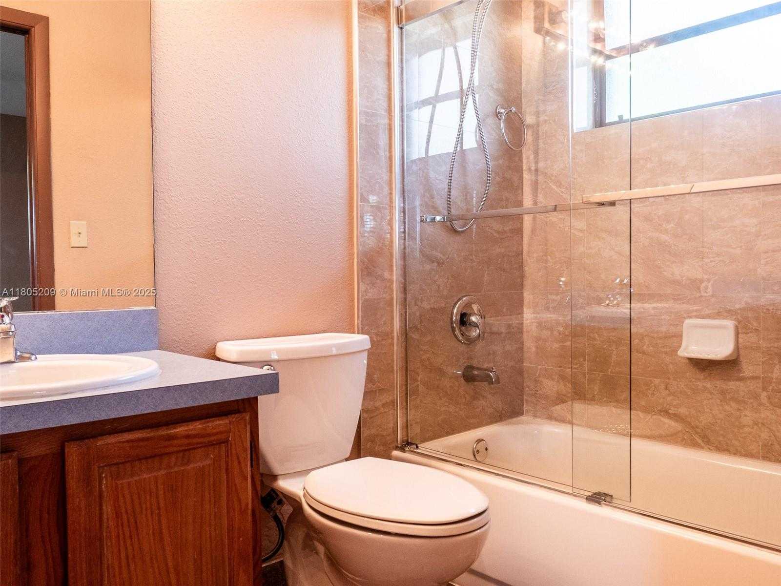 Small Image of 11800 SOUTH WEST 179TH TER, Miami Number 13