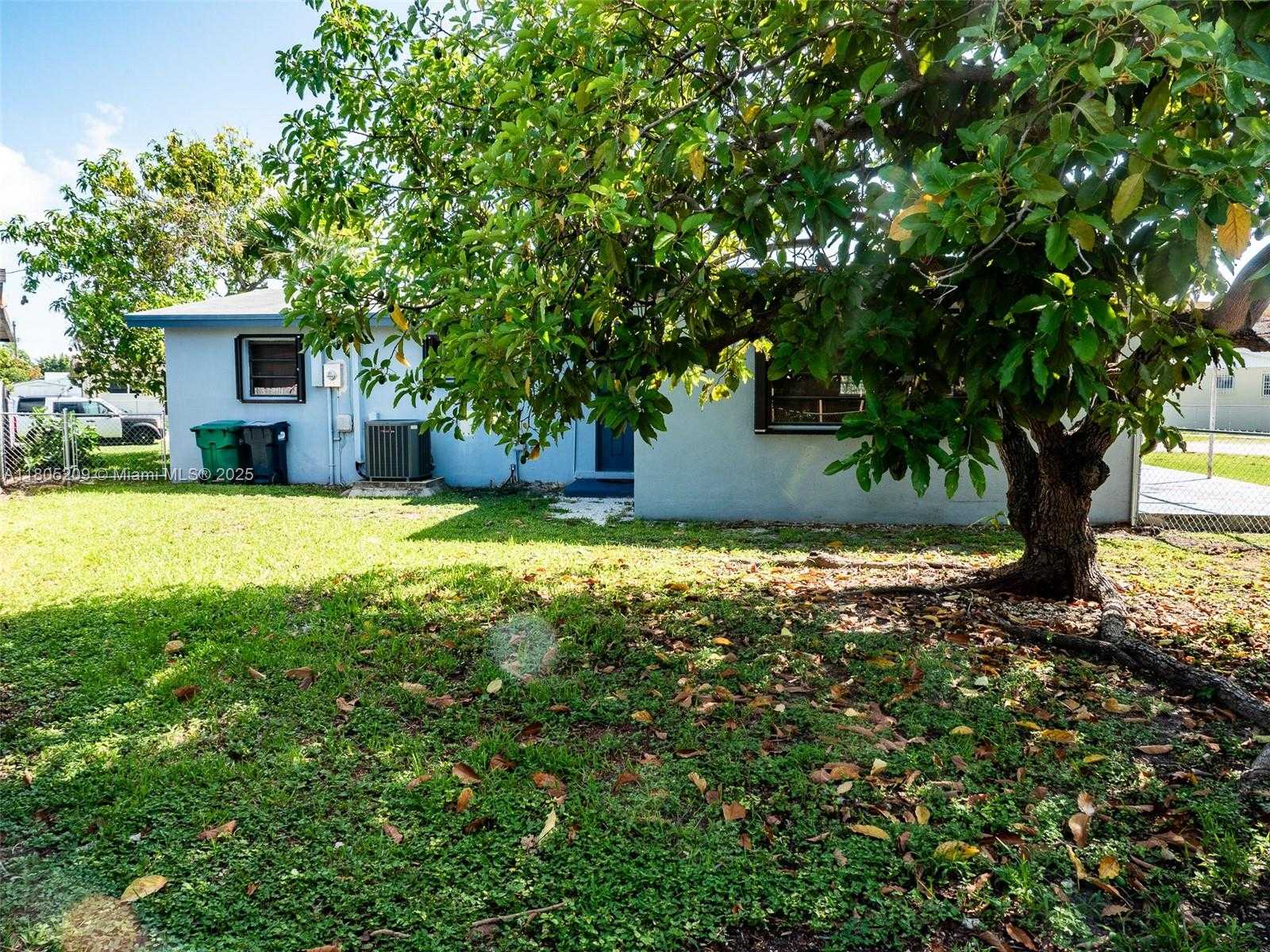 Small Image of 11800 SOUTH WEST 179TH TER, Miami Number 17