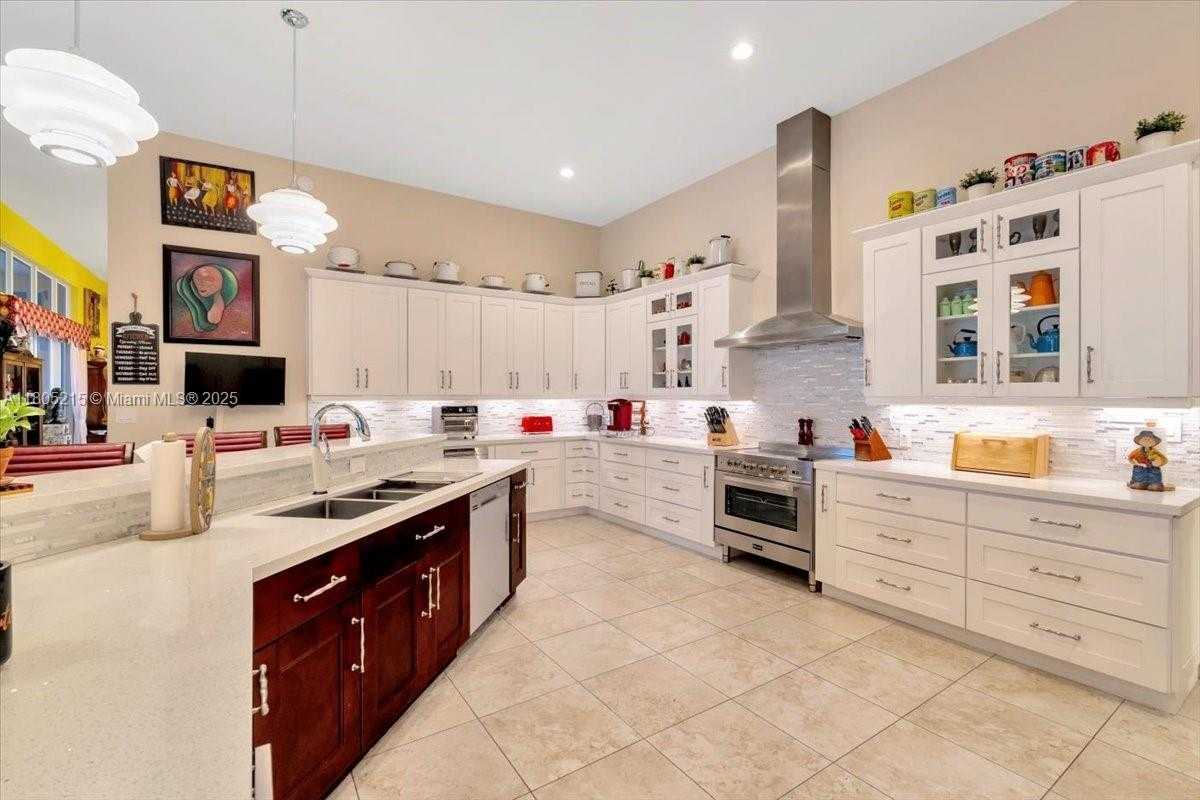 Small Image of 4800 SOUTH WEST 141ST AVE, Miramar Number 14