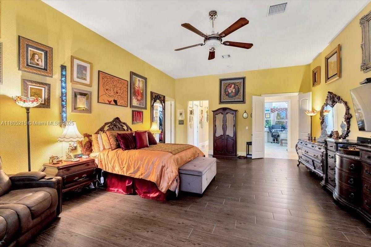 Small Image of 4800 SOUTH WEST 141ST AVE, Miramar Number 23