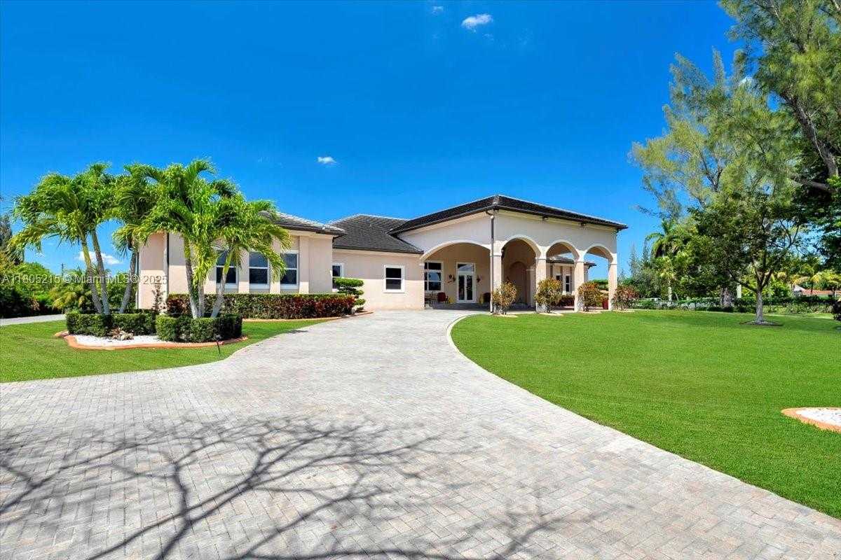 Small Image of 4800 SOUTH WEST 141ST AVE, Miramar Number 4
