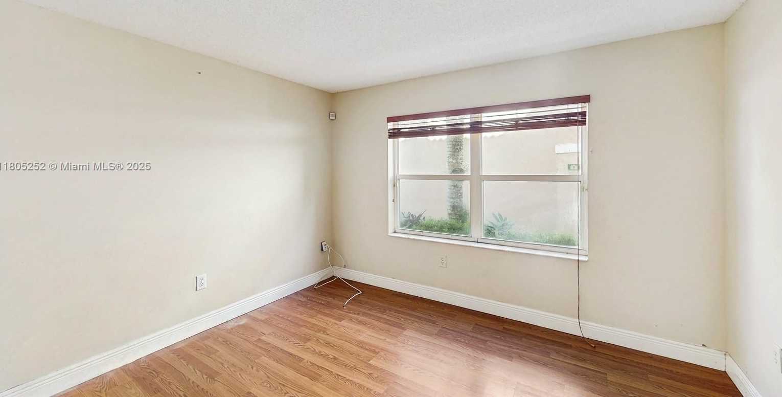 Small Image of 15141 SOUTH WEST 46TH ST, Miramar Number 22