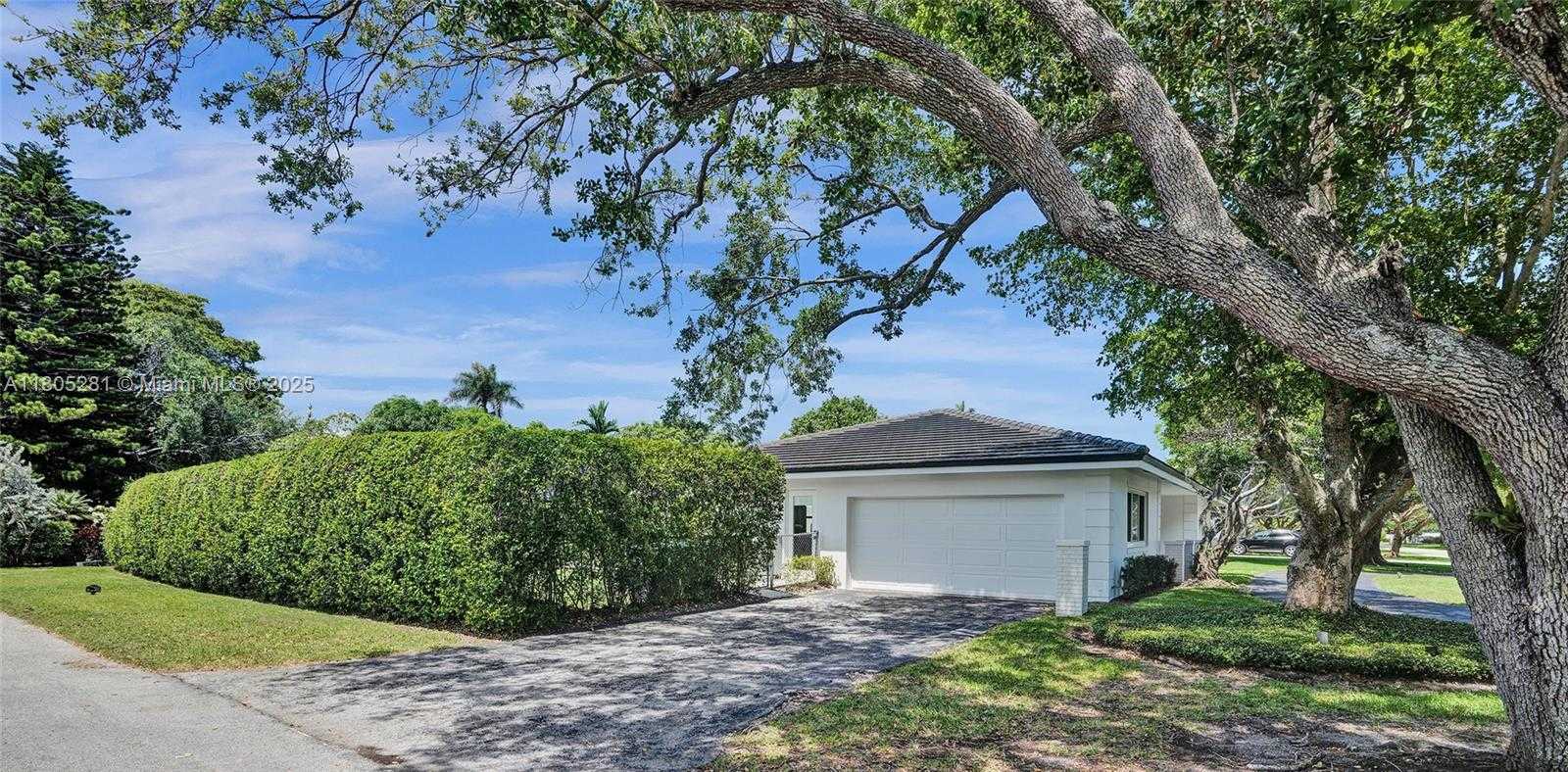Small Image of 7941 SOUTH WEST 143RD ST, Palmetto Bay Number 30