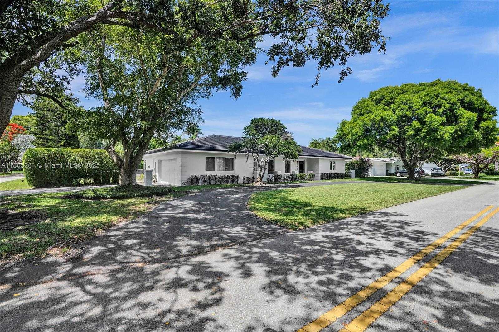 Small Image of 7941 SOUTH WEST 143RD ST, Palmetto Bay Number 6