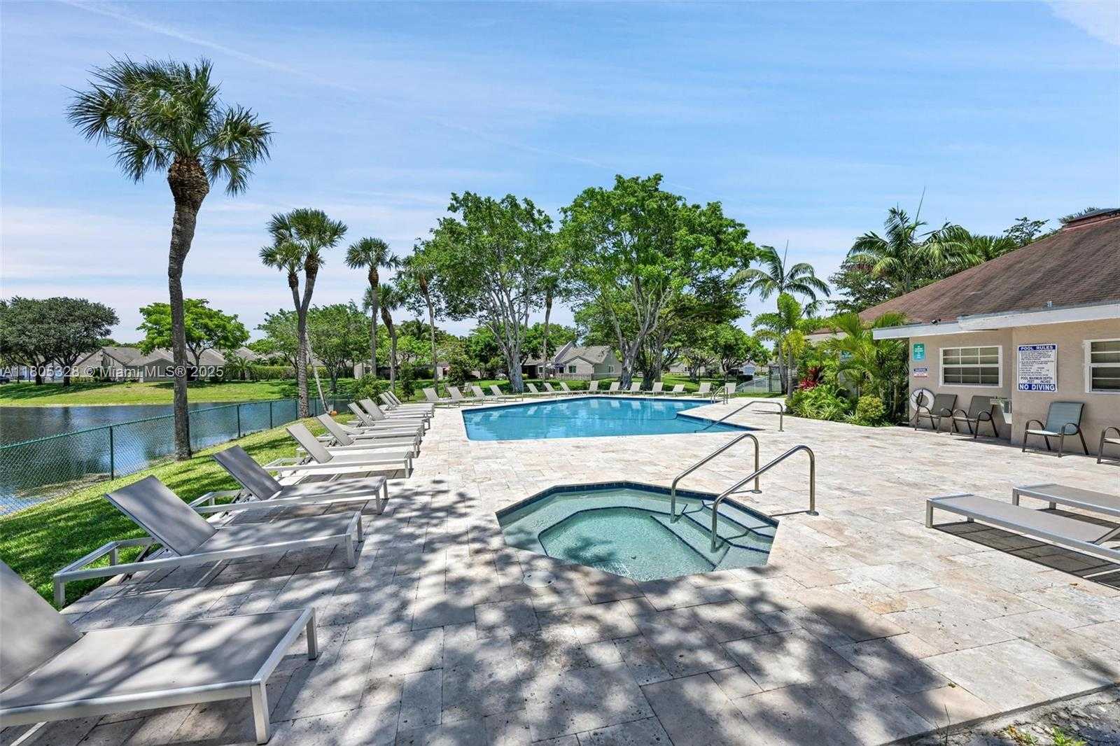 Small Image of 1054 NORTH WEST 53RD ST, Deerfield Beach Number 16