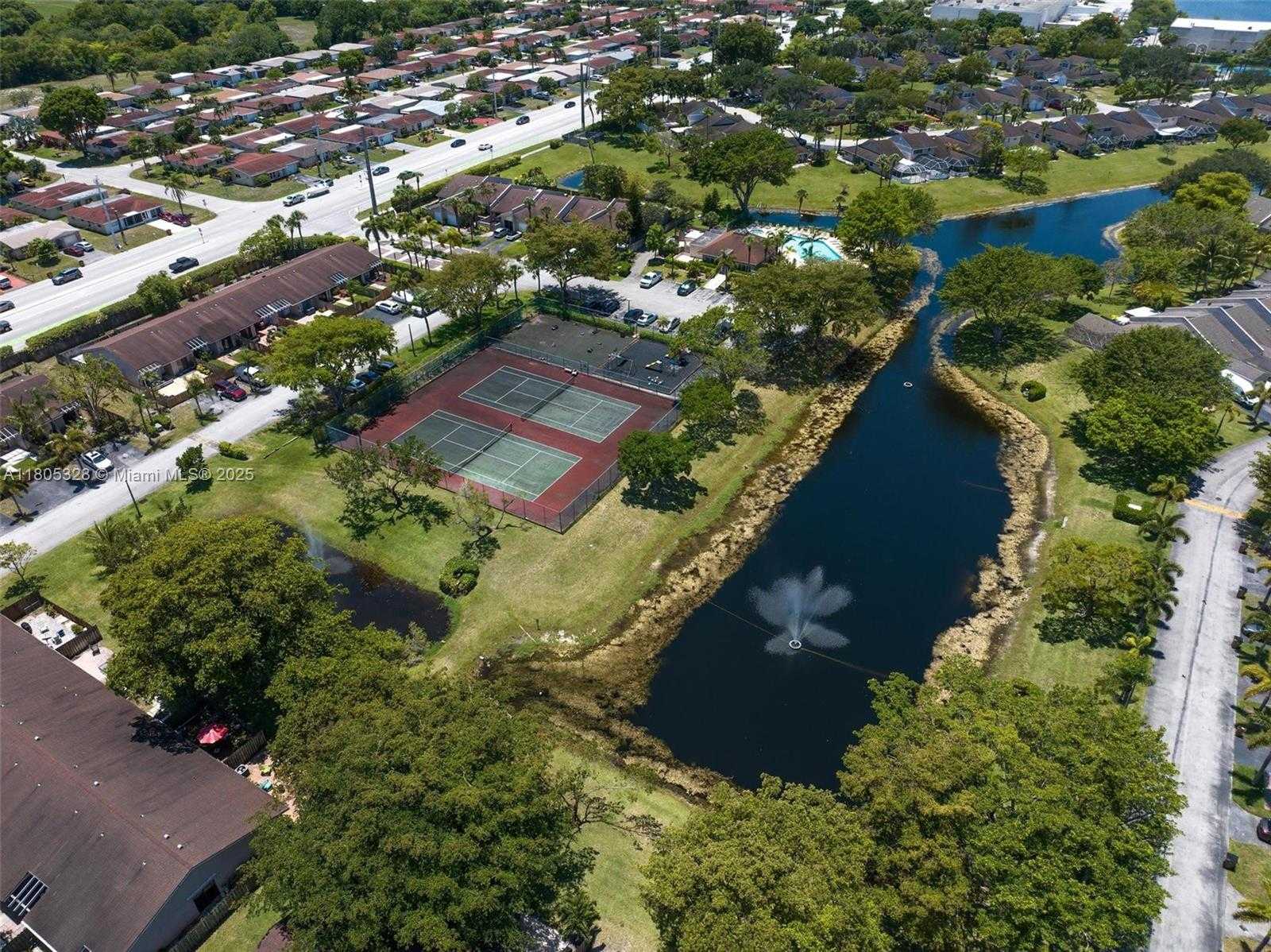 Small Image of 1054 NORTH WEST 53RD ST, Deerfield Beach Number 18