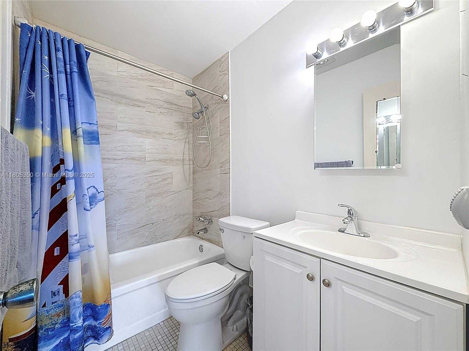 Small Image of 5300 WASHINGTON ST, UNIT U-305, Hollywood Number 20