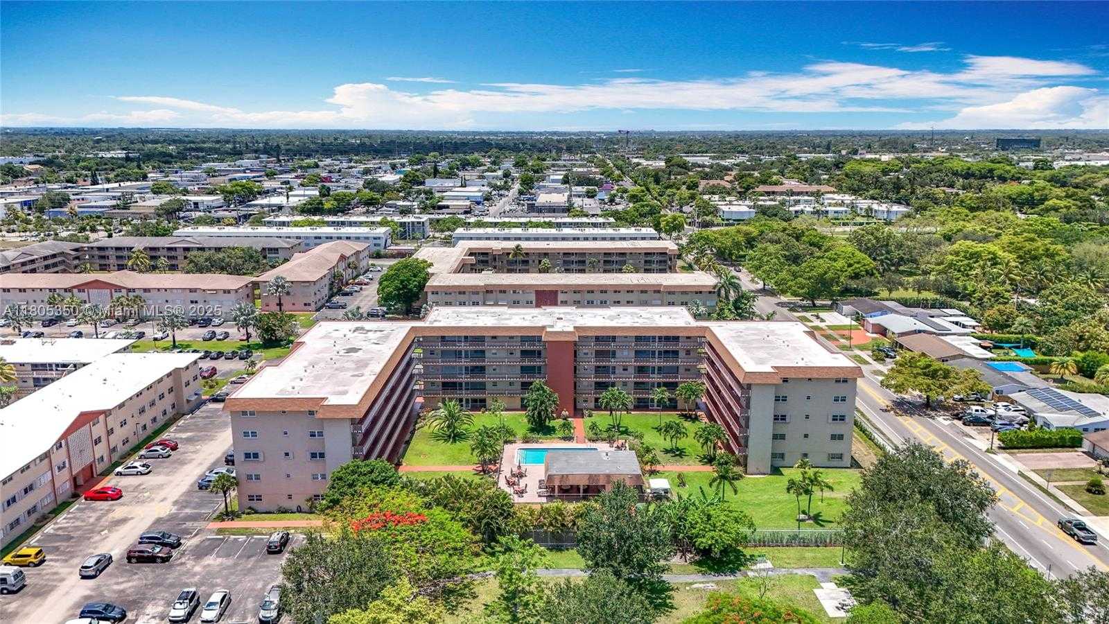 Small Image of 5300 WASHINGTON ST, UNIT U-305, Hollywood Number 51
