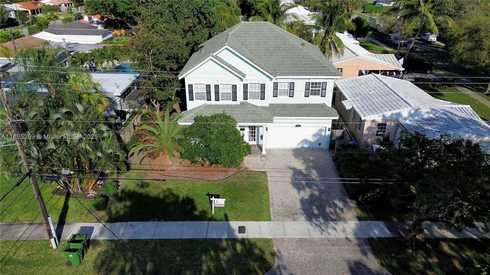 Small Image of 1812 SOUTH WEST 10TH AVE, Fort Lauderdale Number 2