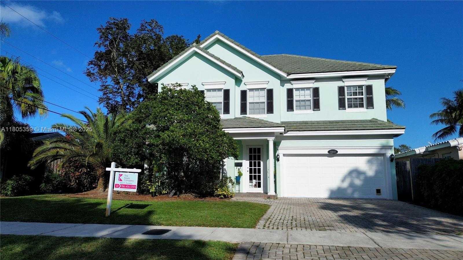 Small Image of 1812 SOUTH WEST 10TH AVE, Fort Lauderdale Number 4