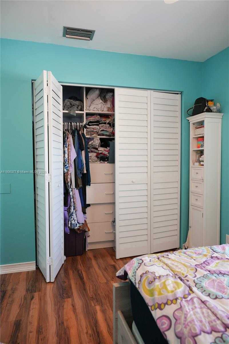 Small Image of 19663 HAMPTON DR, Boca Raton Number 14