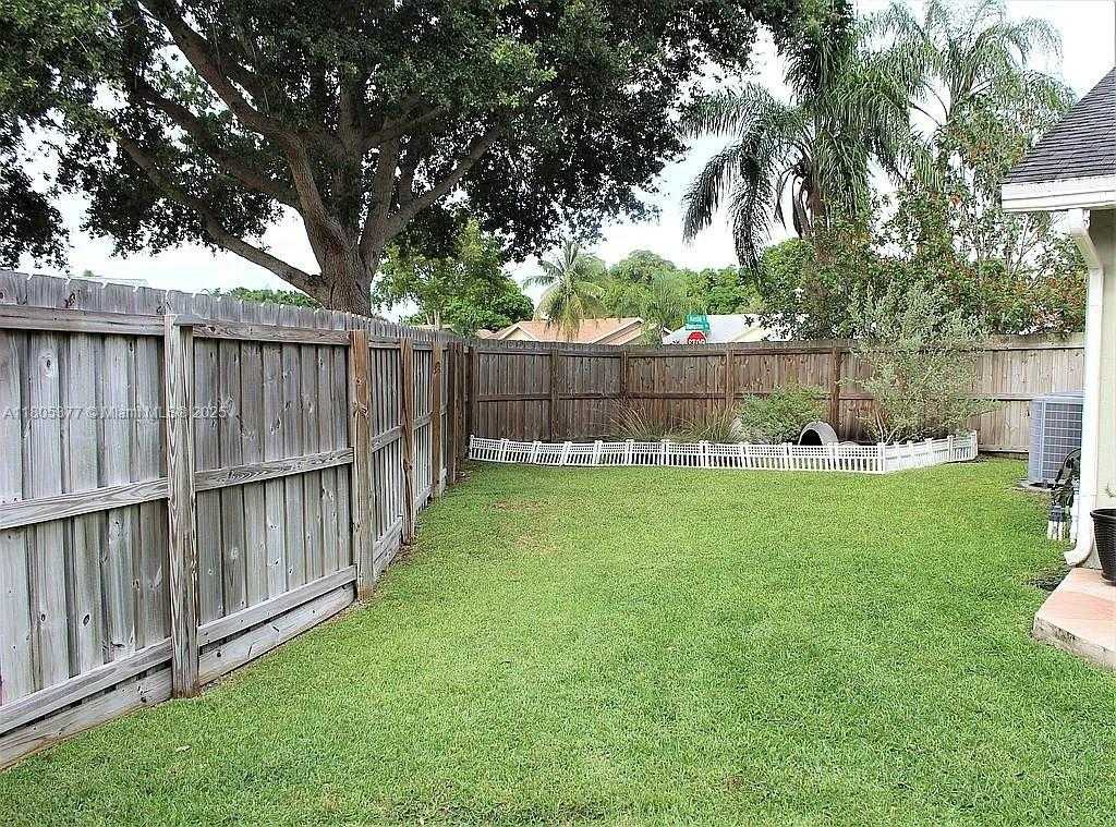 Small Image of 19663 HAMPTON DR, Boca Raton Number 31