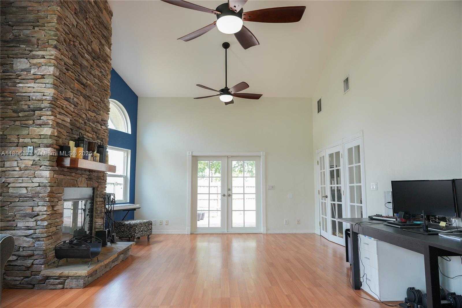 Small Image of 19663 HAMPTON DR, Boca Raton Number 4