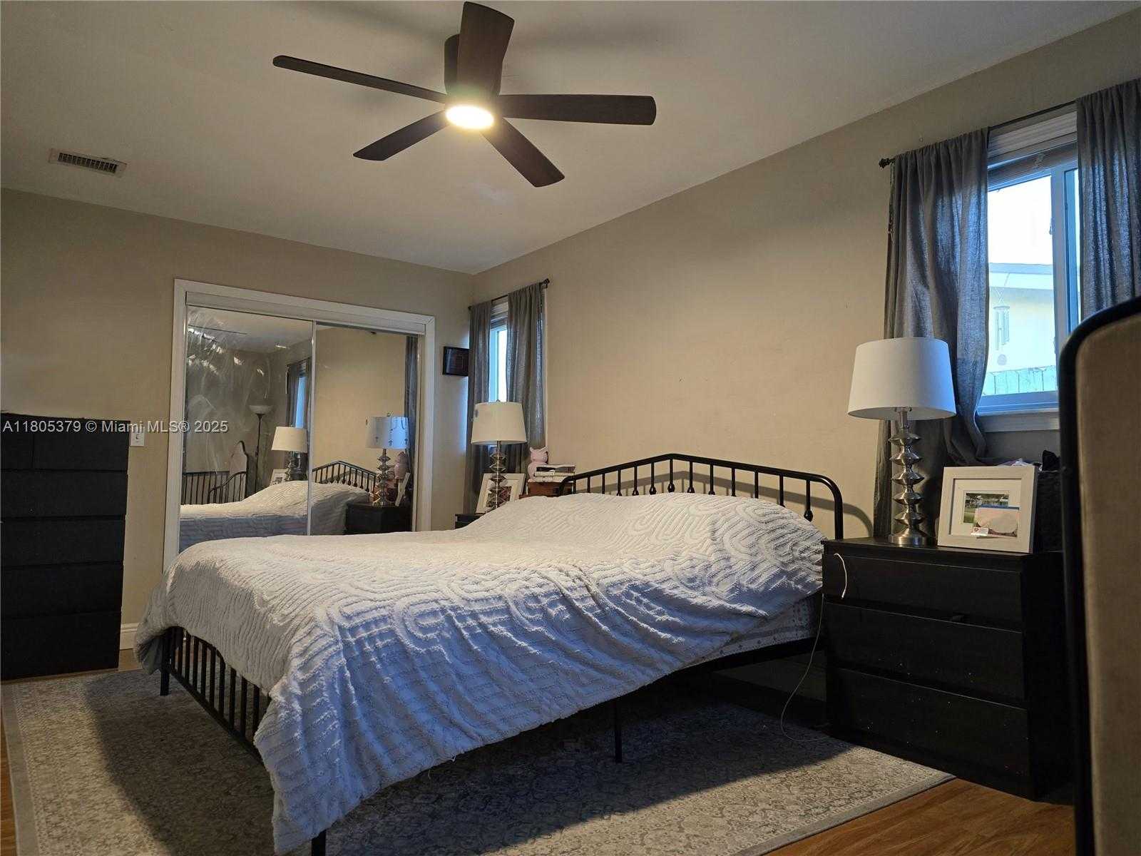 Small Image of 6626 SOUTH WEST 1ST CT, Pembroke Pines Number 13