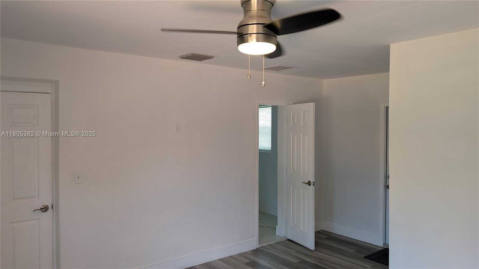 Small Image of 3601 NORTH 72ND AVE, Hollywood Number 12