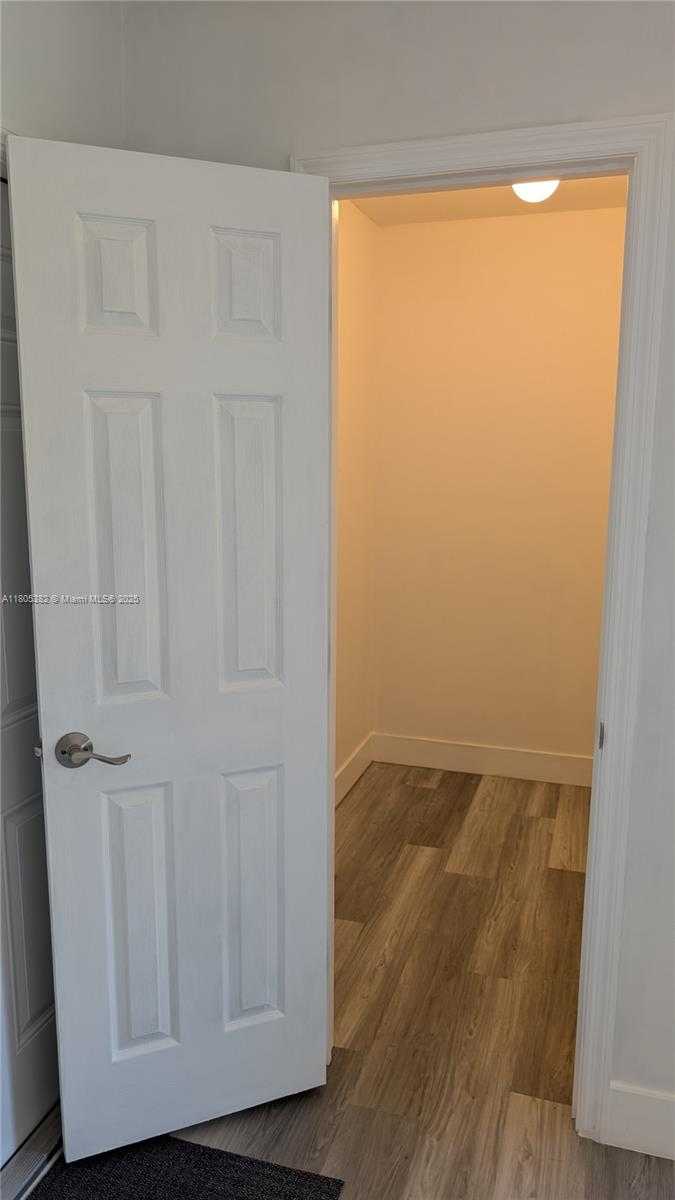 Small Image of 3601 NORTH 72ND AVE, Hollywood Number 14