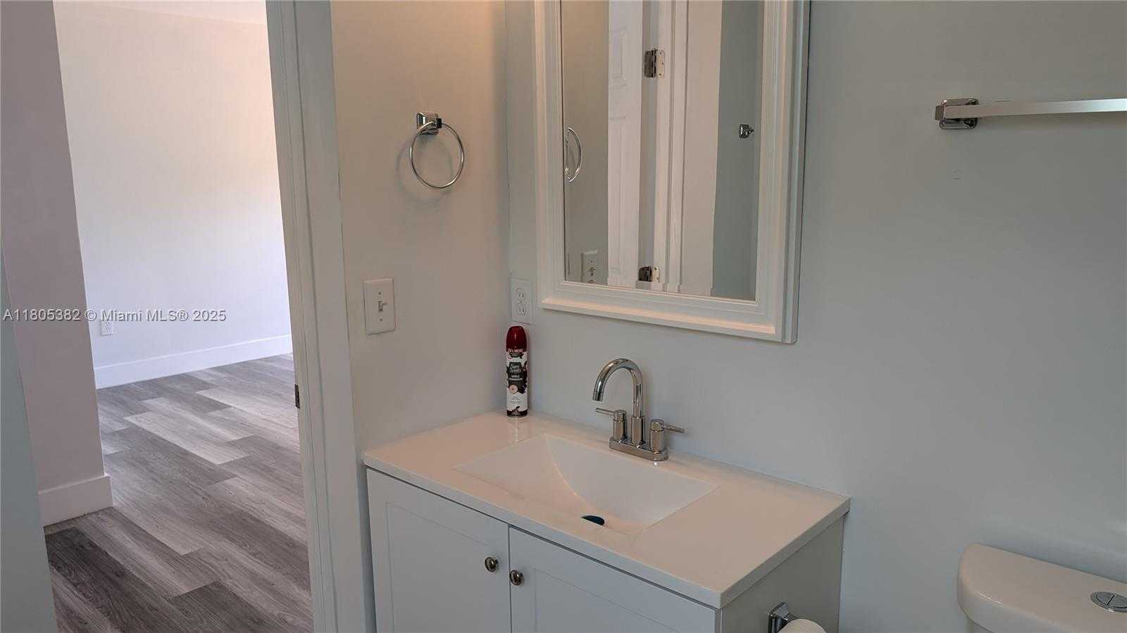 Small Image of 3601 NORTH 72ND AVE, Hollywood Number 18