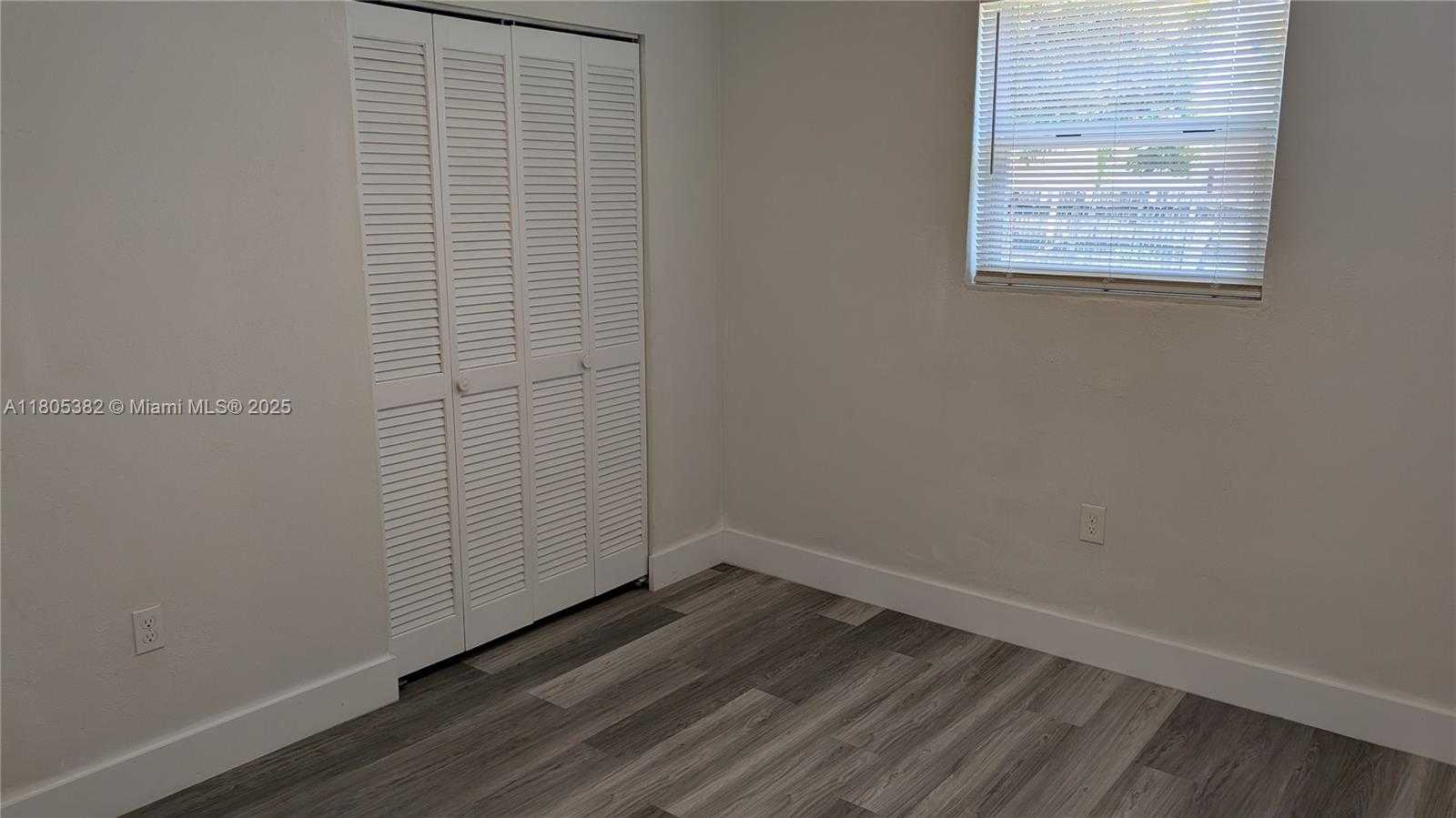 Small Image of 3601 NORTH 72ND AVE, Hollywood Number 27