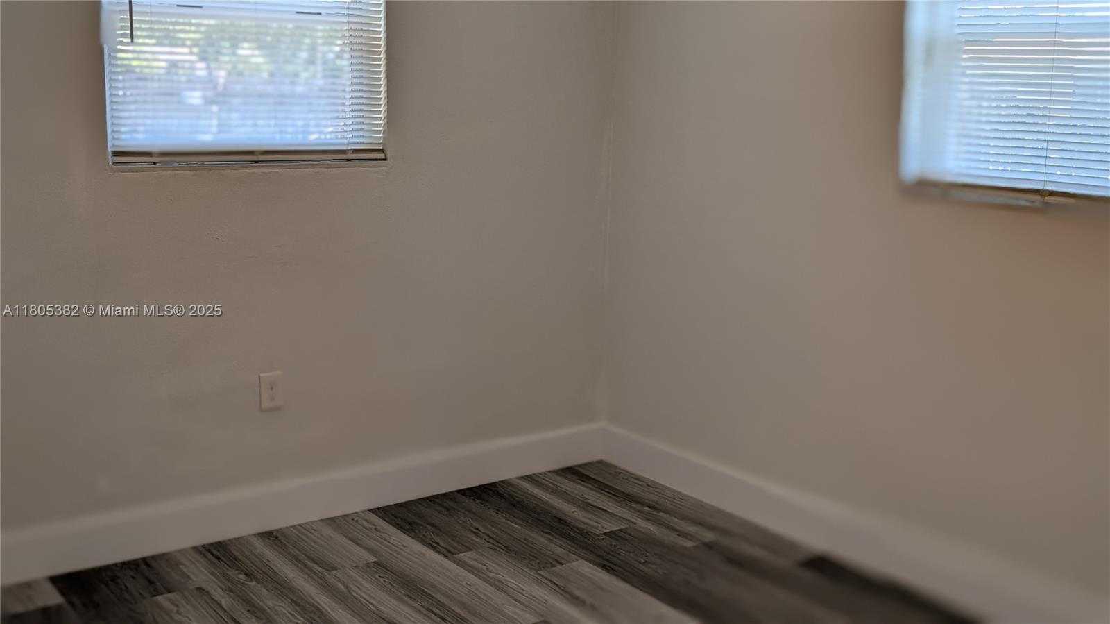 Small Image of 3601 NORTH 72ND AVE, Hollywood Number 29