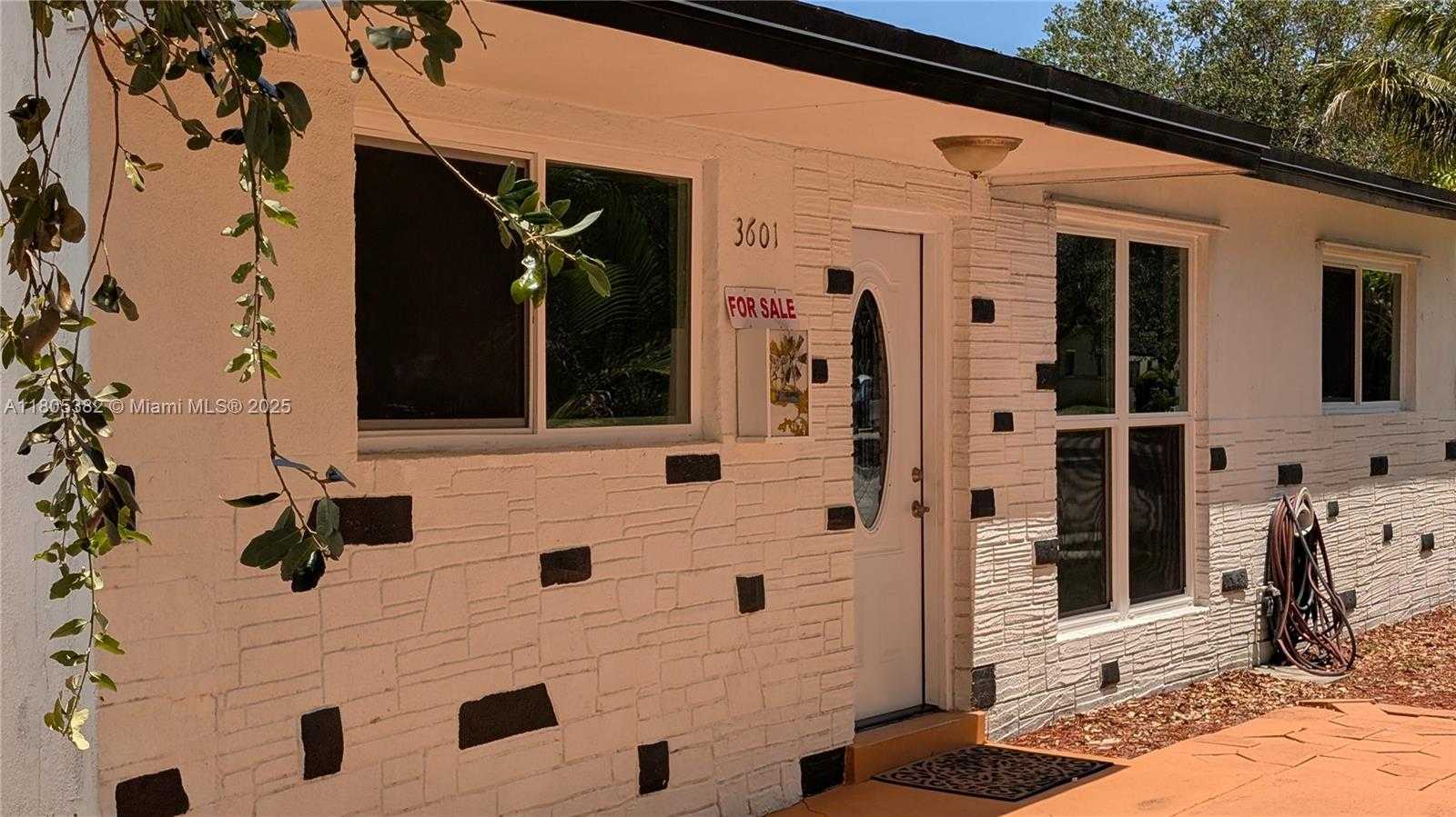 Small Image of 3601 NORTH 72ND AVE, Hollywood Number 54