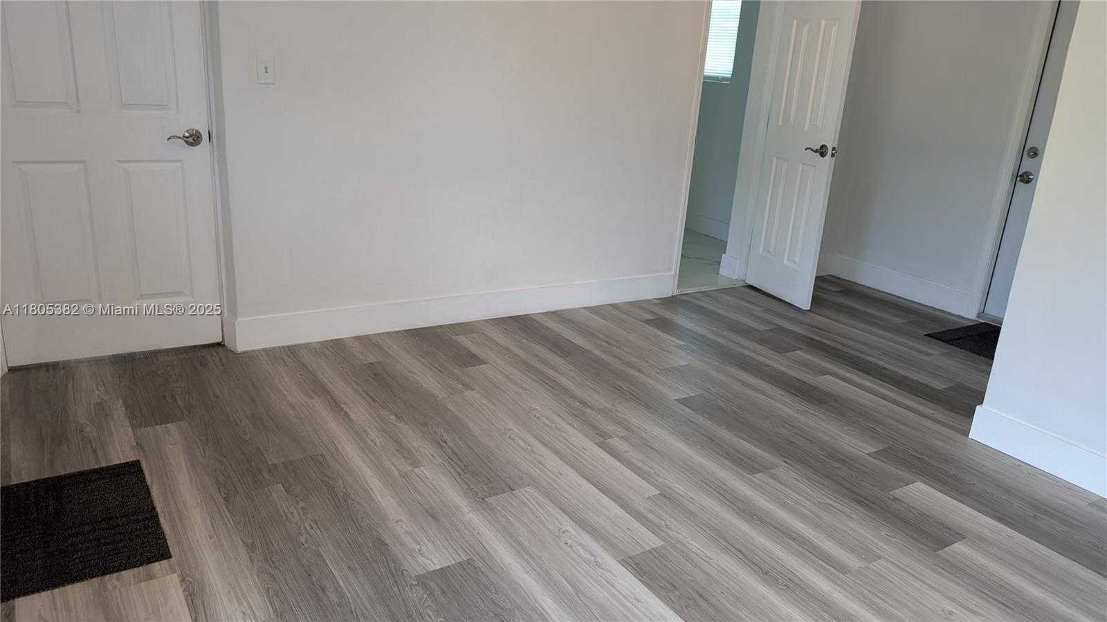 Small Image of 3601 NORTH 72ND AVE, Hollywood Number 7