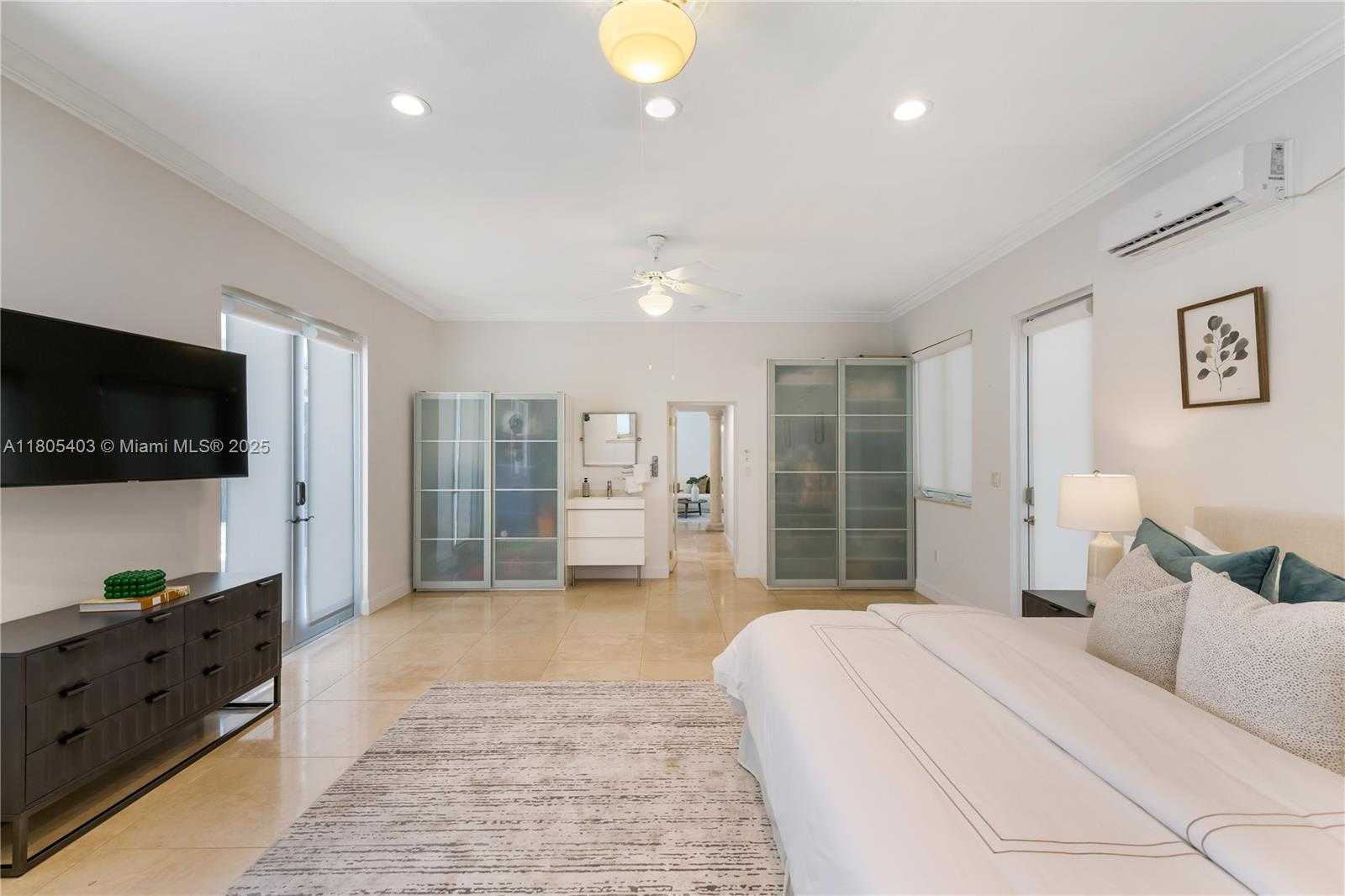 Small Image of 8941 SOUTH WEST 65TH CT, Pinecrest Number 47