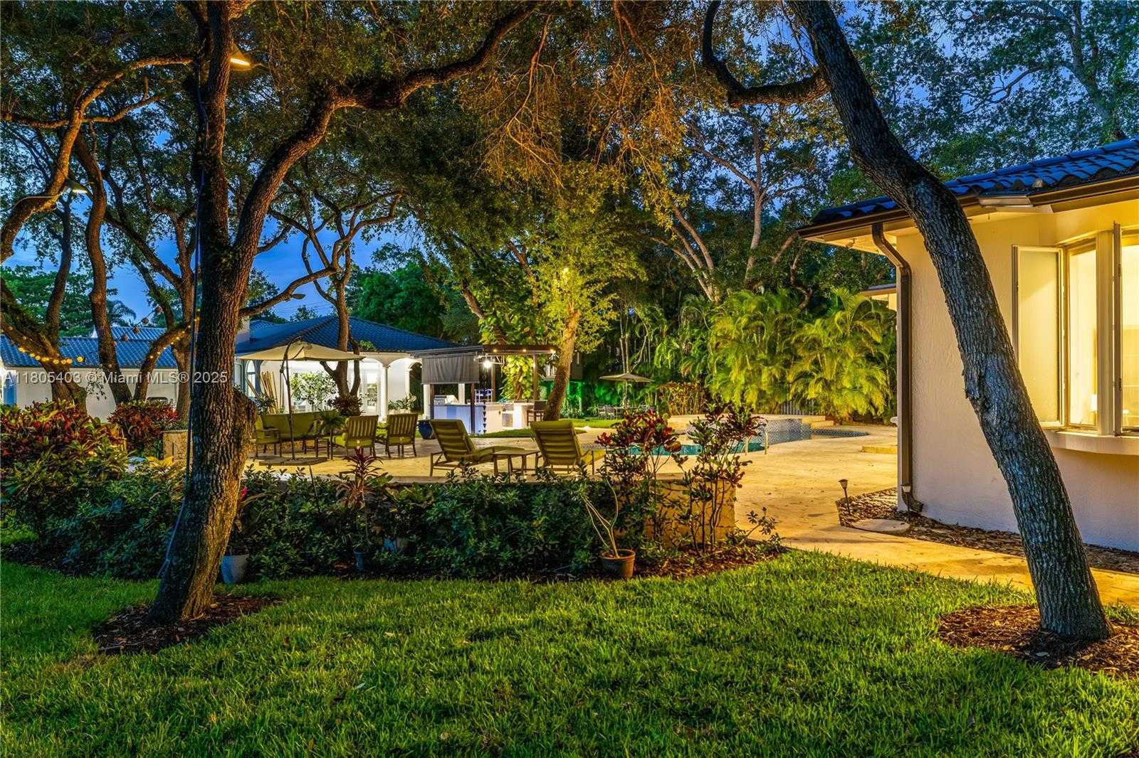 Small Image of 8941 SOUTH WEST 65TH CT, Pinecrest Number 73