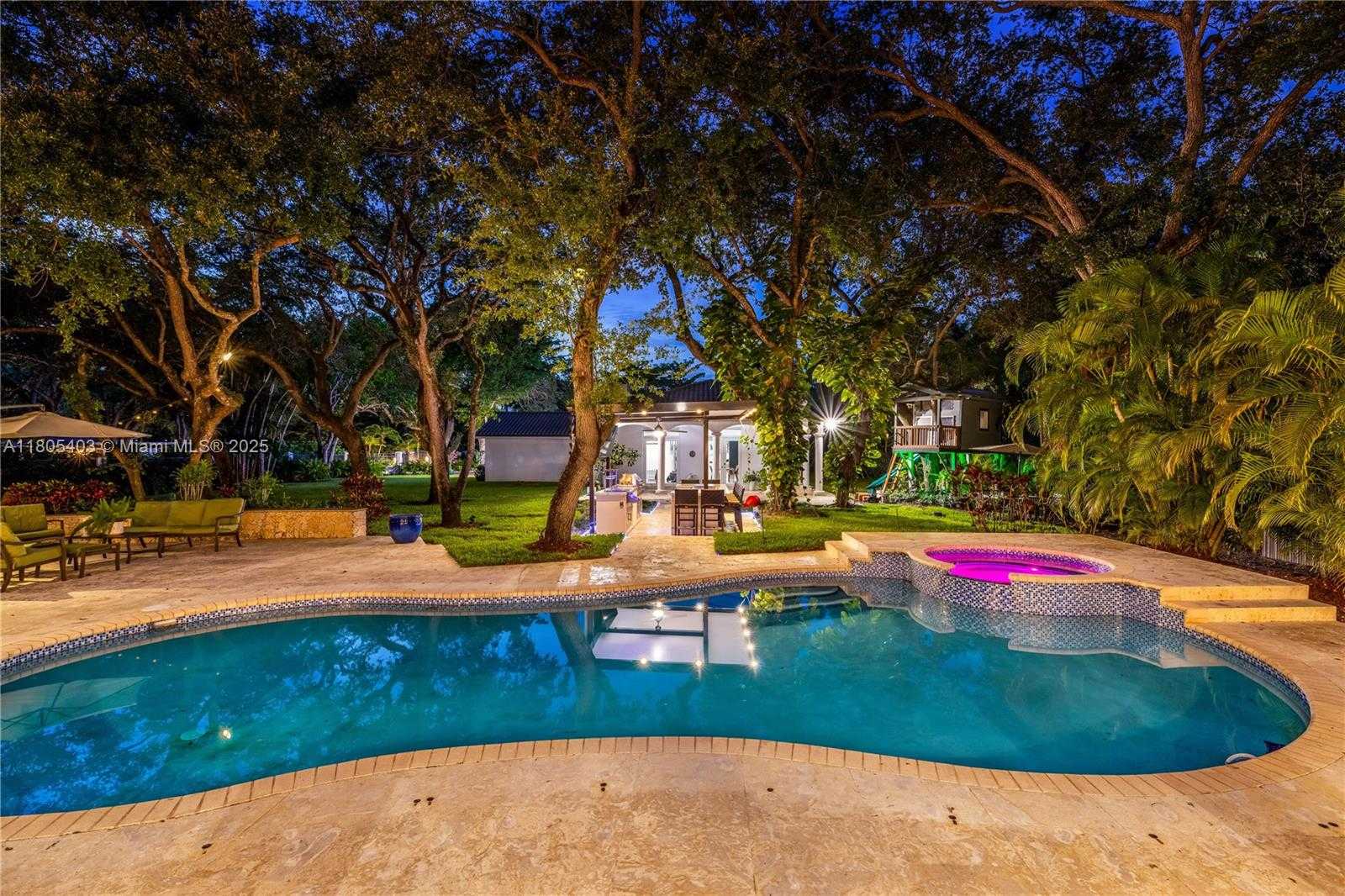 Small Image of 8941 SOUTH WEST 65TH CT, Pinecrest Number 77