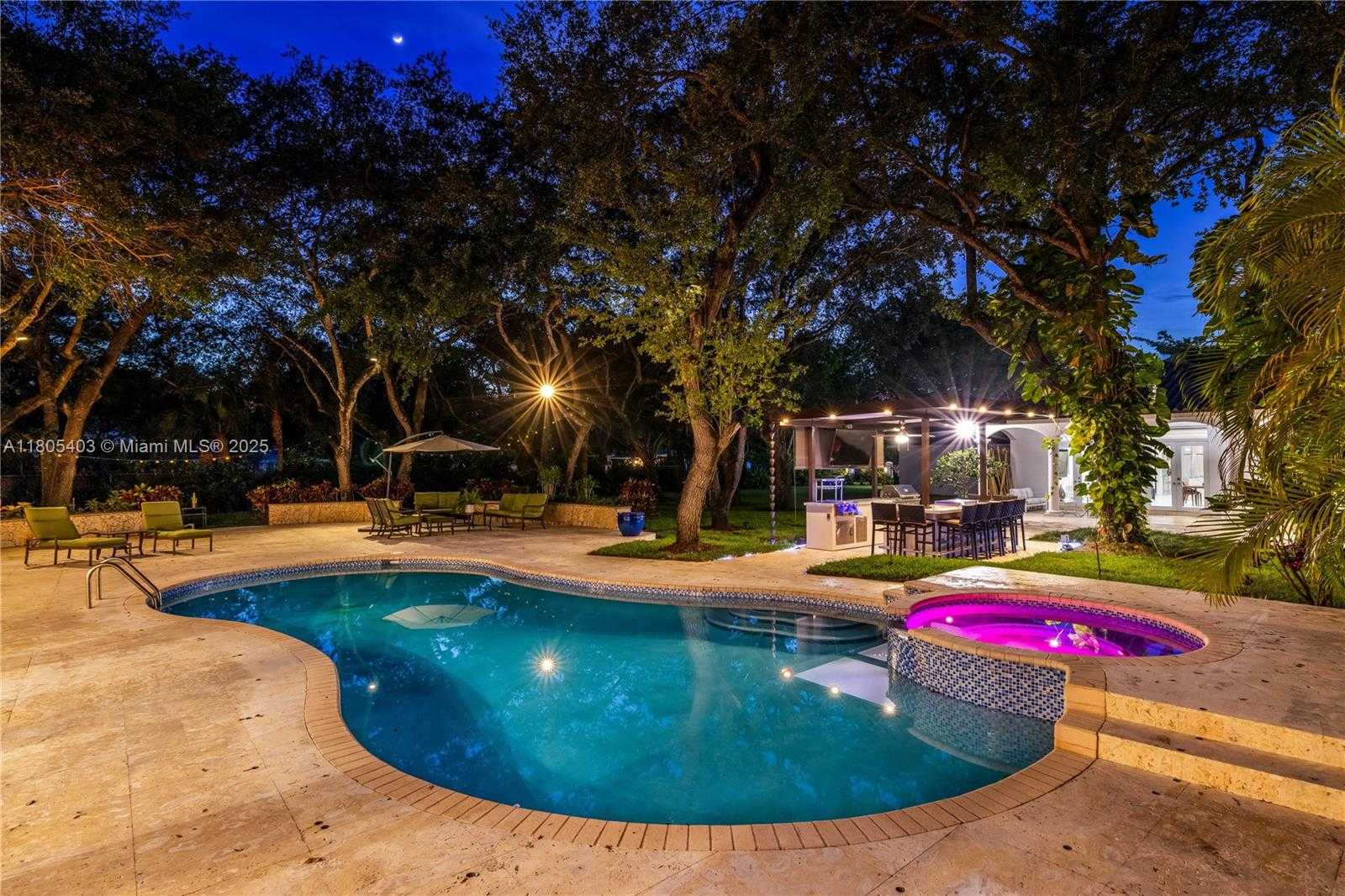 Small Image of 8941 SOUTH WEST 65TH CT, Pinecrest Number 78