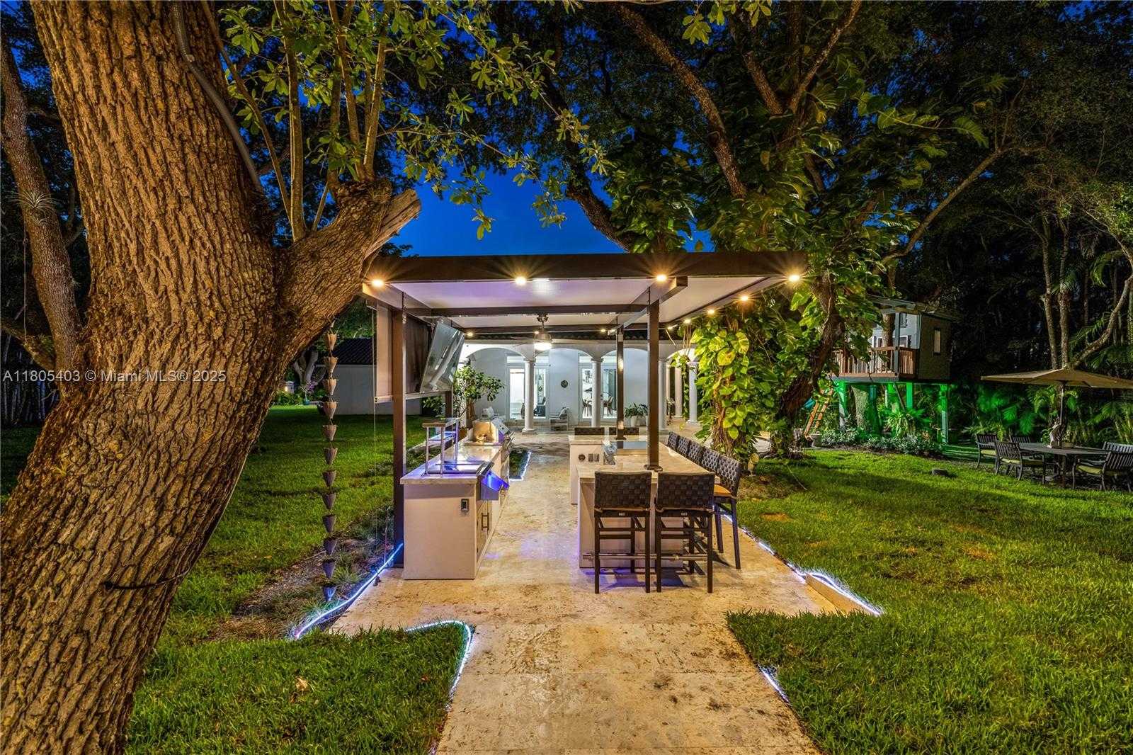 Small Image of 8941 SOUTH WEST 65TH CT, Pinecrest Number 79