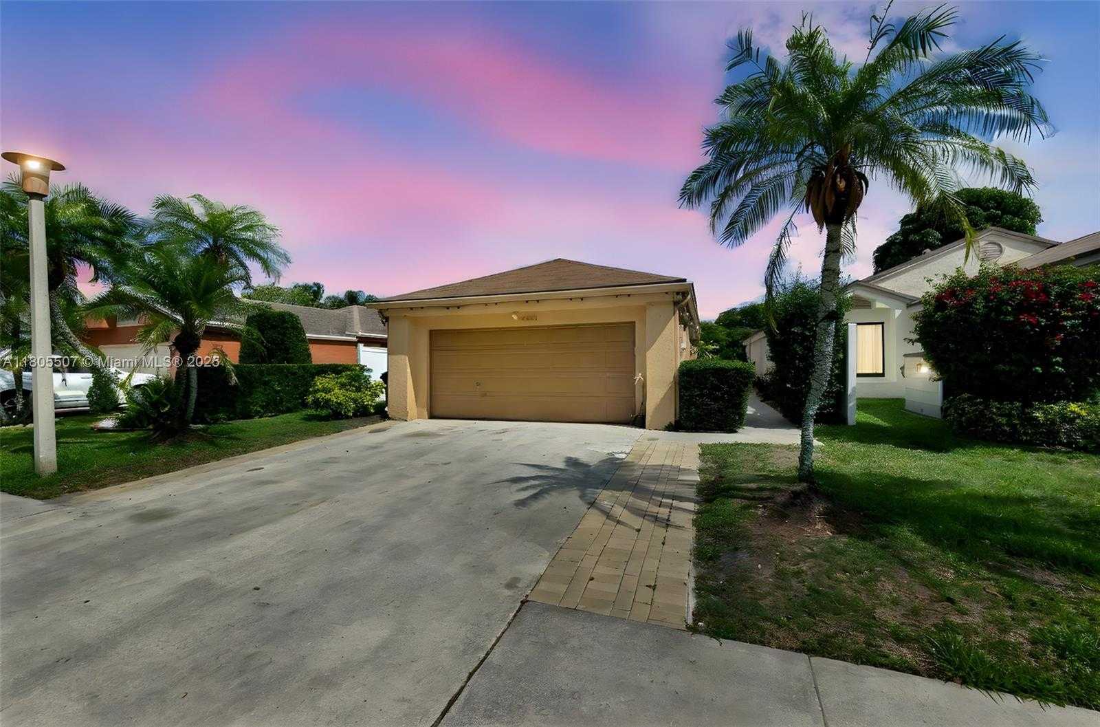 Small Image of 3831 NORTH WEST 21ST ST, Coconut Creek Number 3