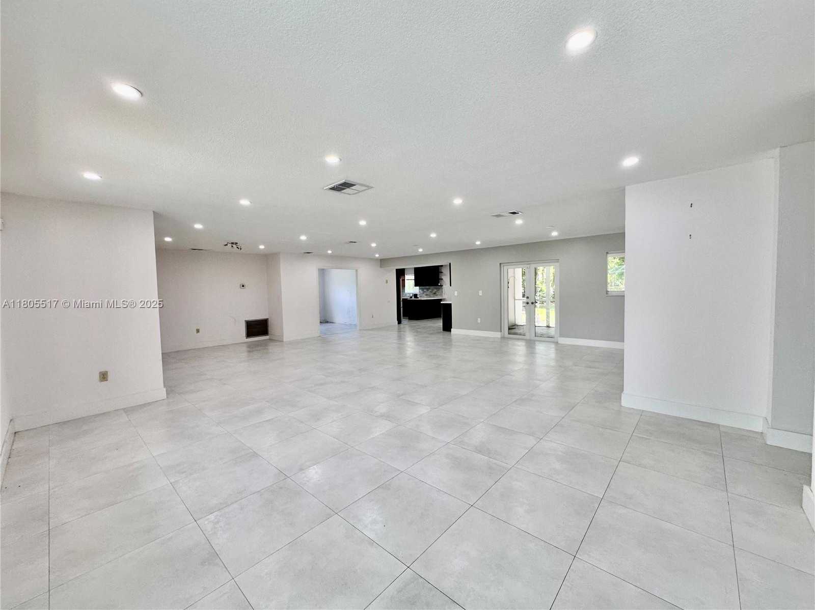 Small Image of 8890 SOUTH WEST 155TH TER, Palmetto Bay Number 10