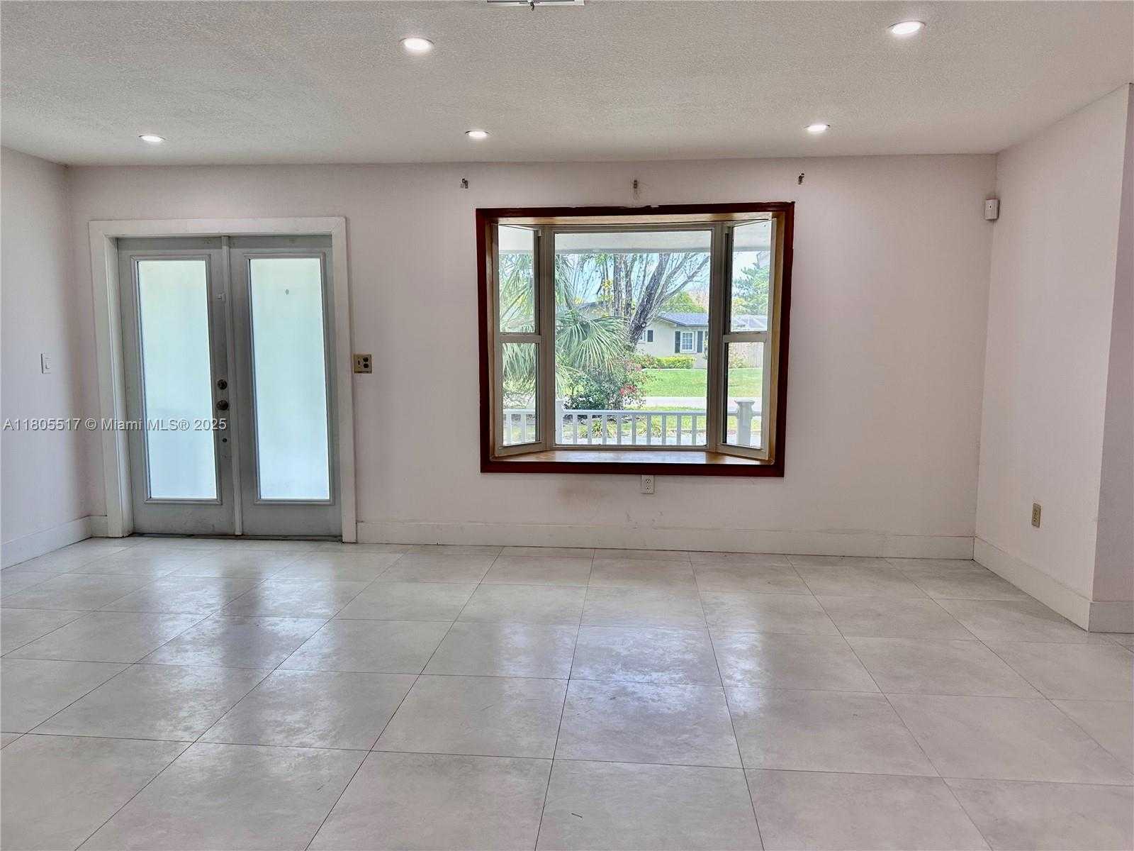 Small Image of 8890 SOUTH WEST 155TH TER, Palmetto Bay Number 14