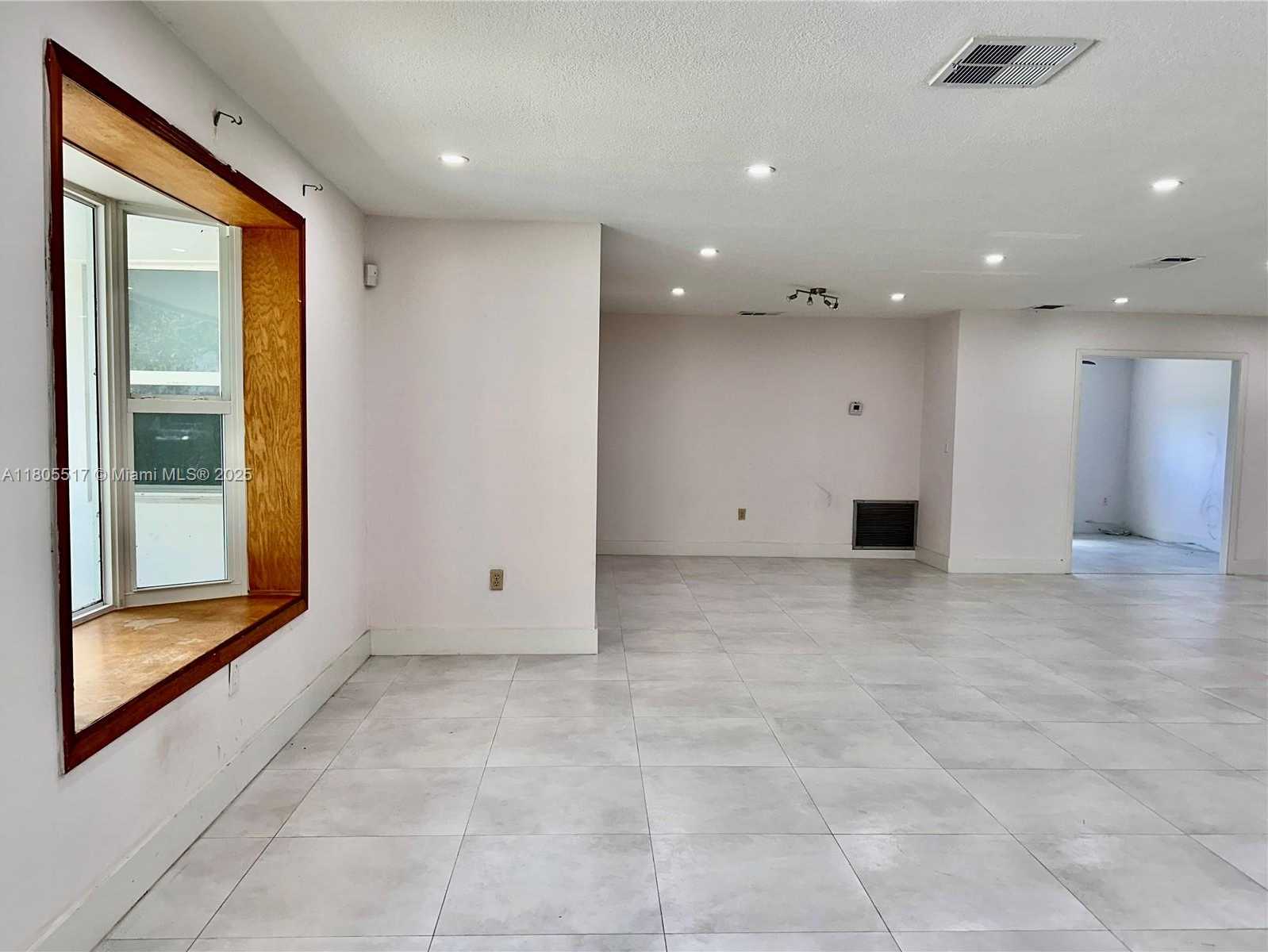 Small Image of 8890 SOUTH WEST 155TH TER, Palmetto Bay Number 18